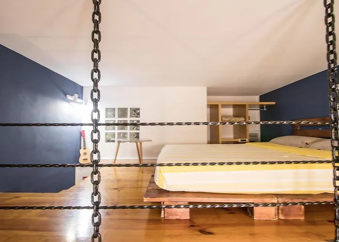 Studio Mezzanine Bleu
